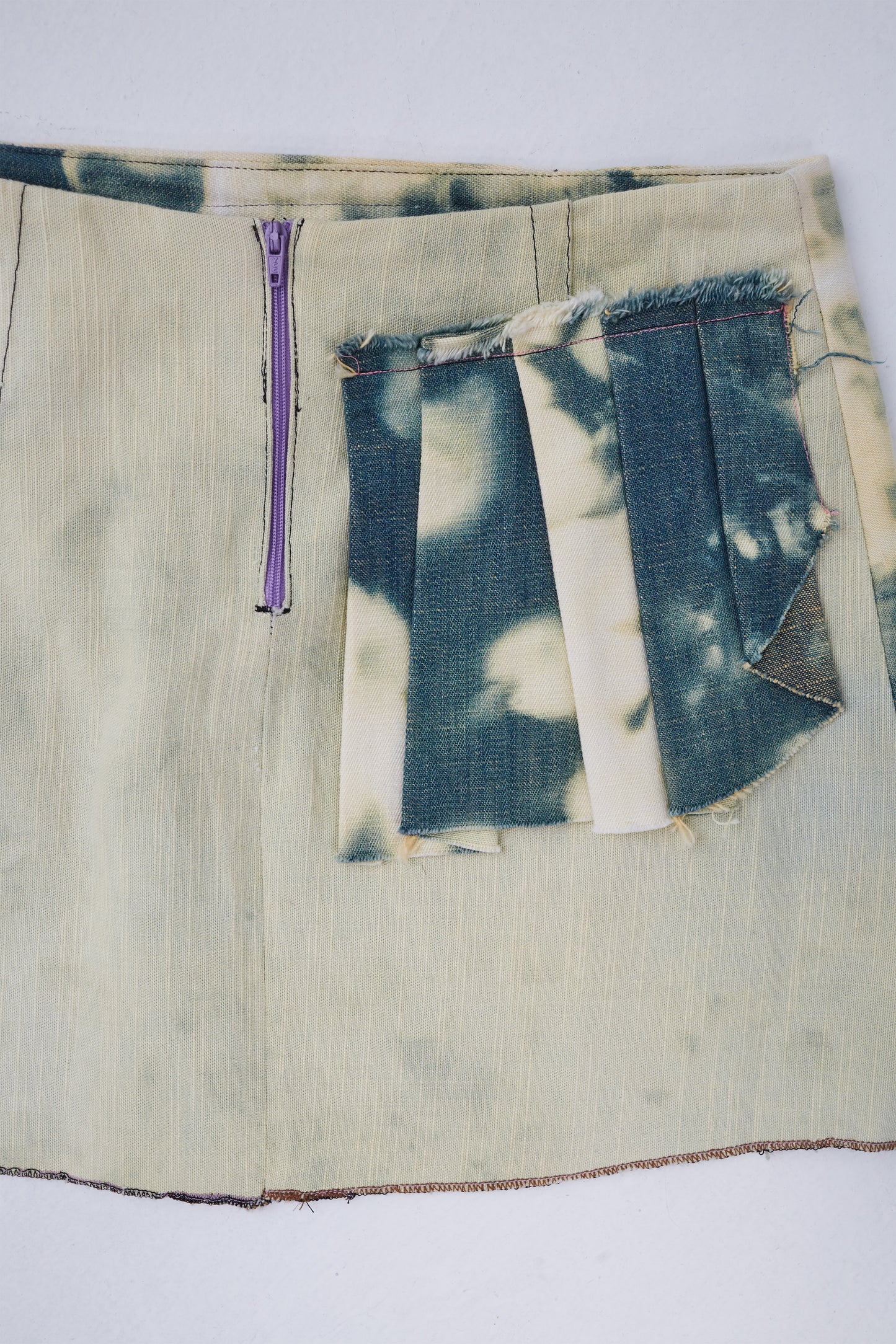 Cloudy belt skirt